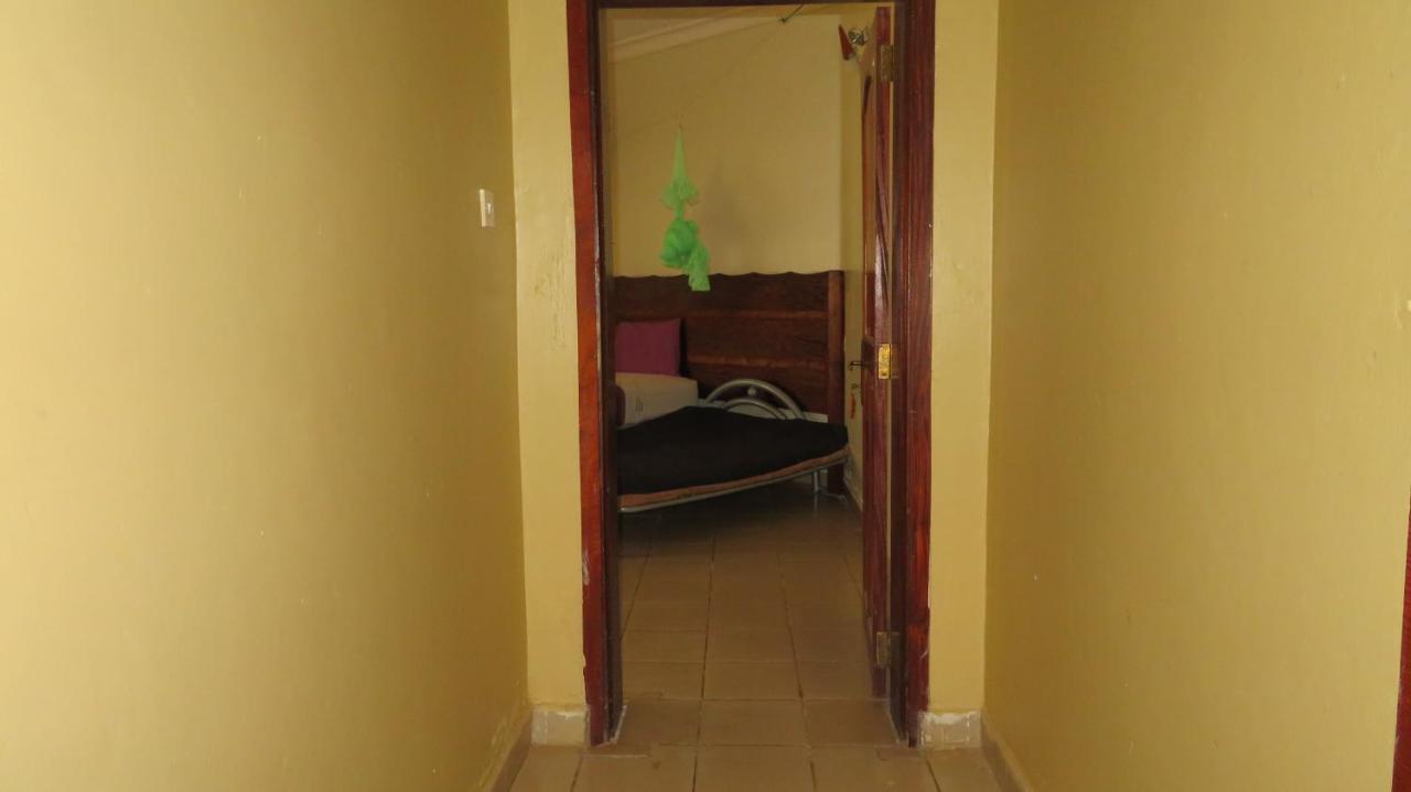 Pakwach Global Village Hotel מראה חיצוני תמונה