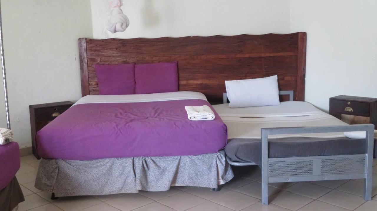 Pakwach Global Village Hotel מראה חיצוני תמונה